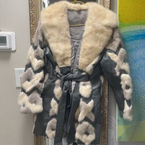 Luxurious Fur-Trimmed Leather Jacket
